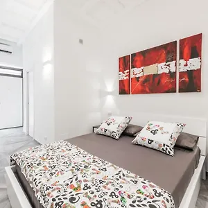 Apartment Dreams House Centre, Bari